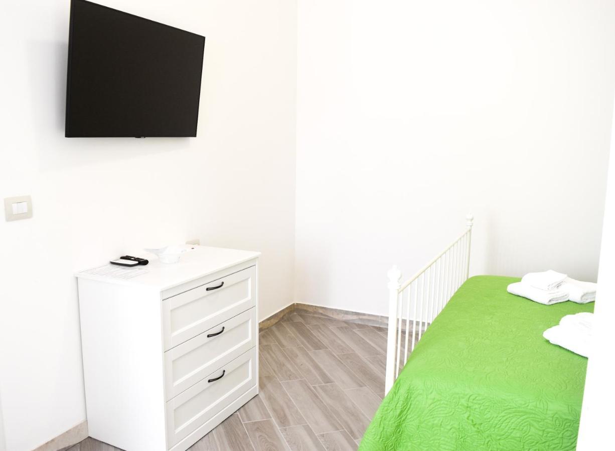 Bed & Breakfast Domus Pepe Scalea Exterior photo