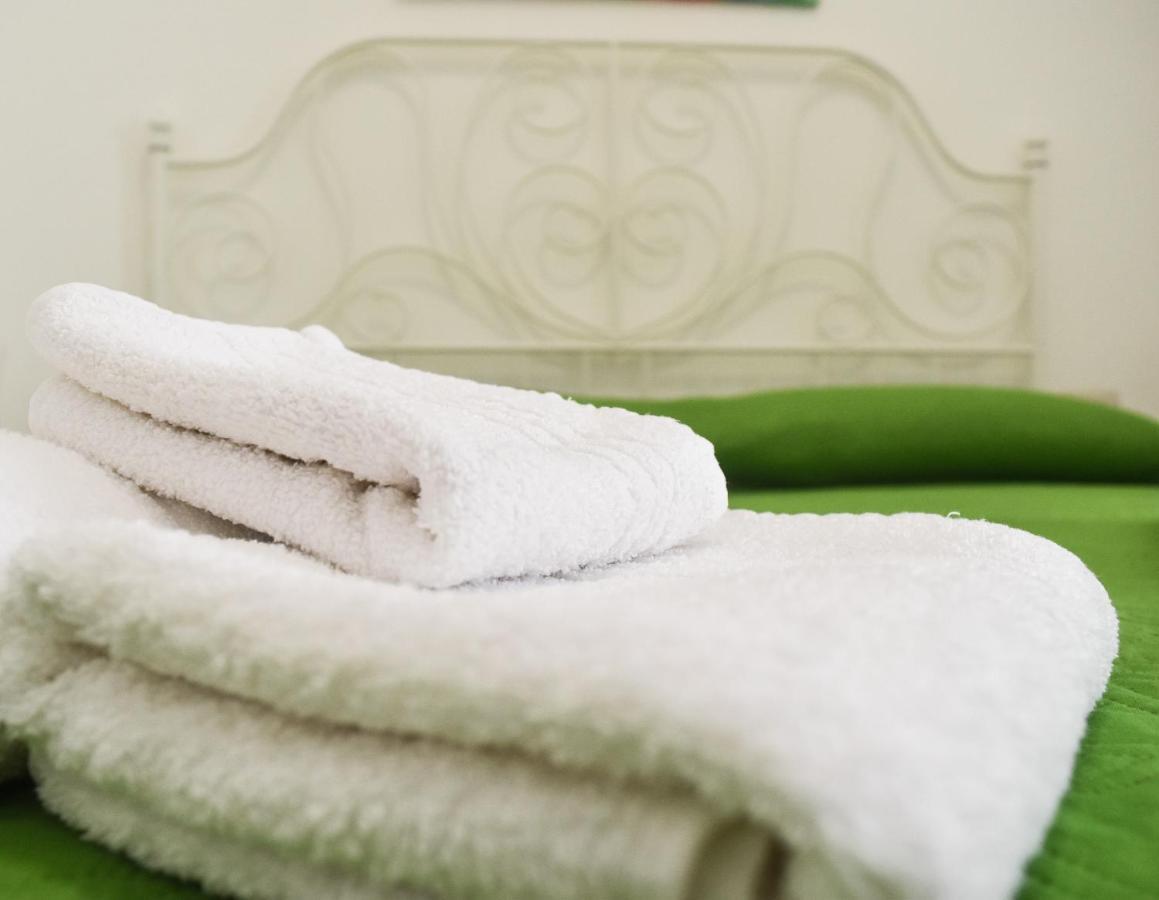 Bed & Breakfast Domus Pepe Scalea Exterior photo
