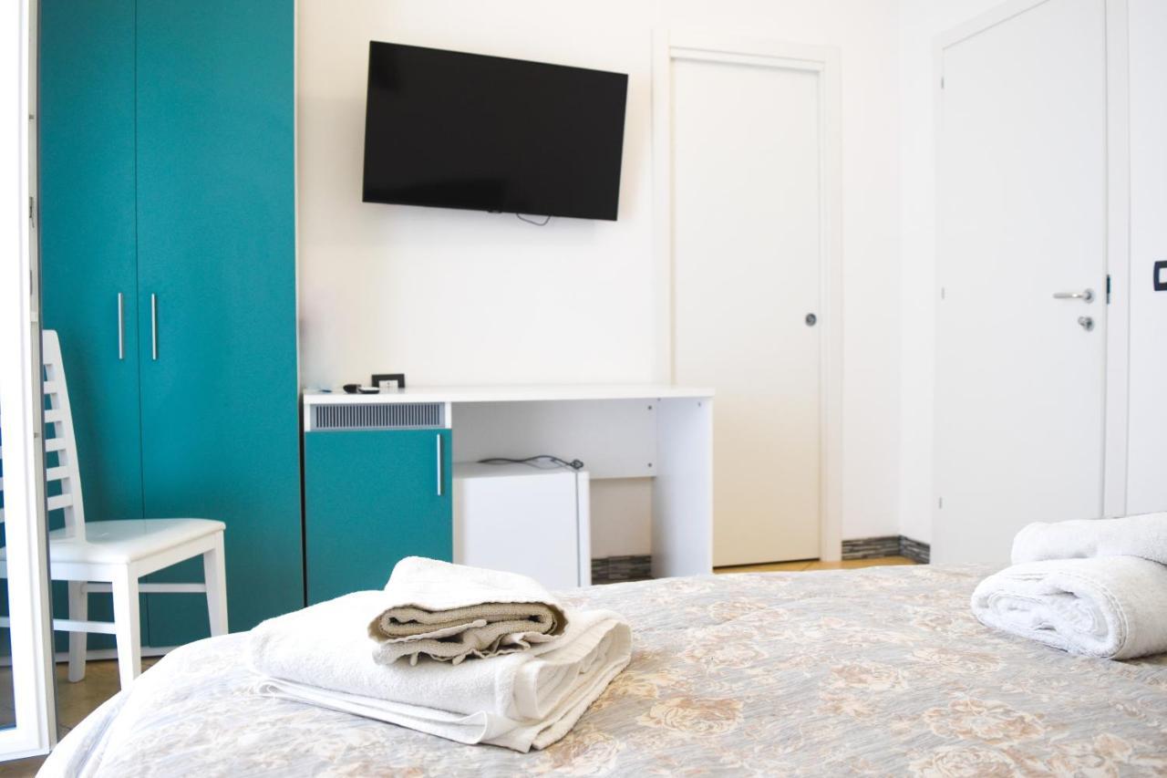 Bed & Breakfast Domus Pepe Scalea Exterior photo