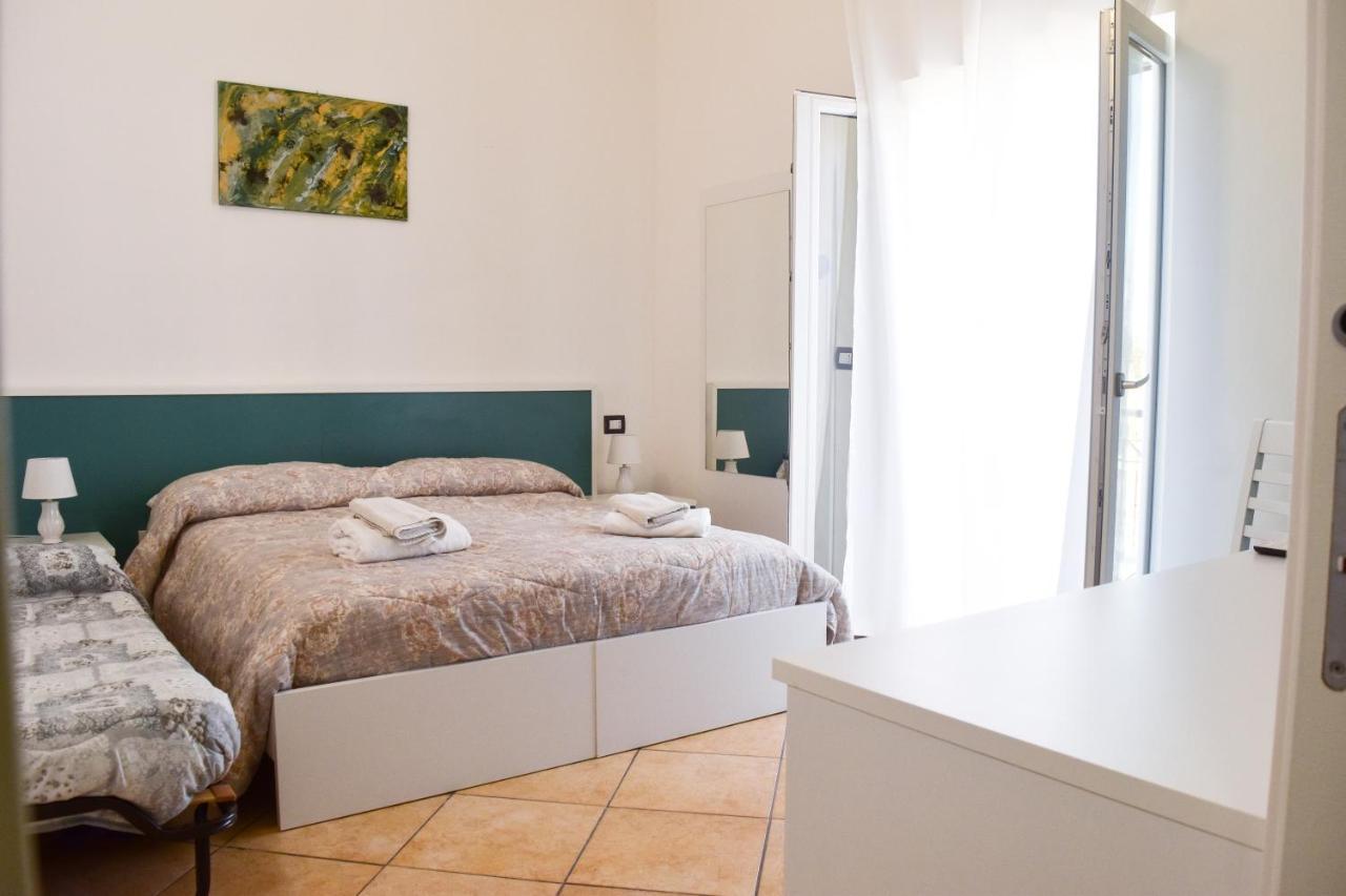 Bed & Breakfast Domus Pepe Scalea Exterior photo